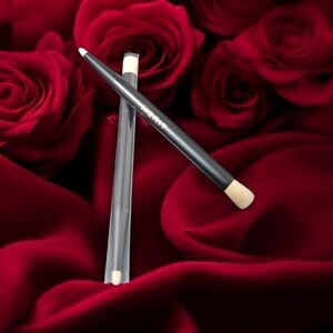 MERIT Beauty Brush No. 2 Double Sided Eyeshadow Brush, Buildable, Soft, NEW!